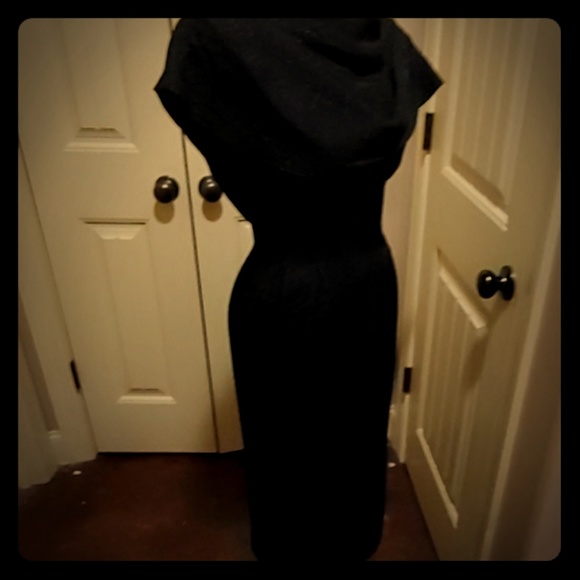 Robbie Bee Dresses & Skirts - Little black dress